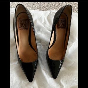 Pour La Victoire Patent Leather Pointed Toe Pumps, Size 6, Pre-Owned